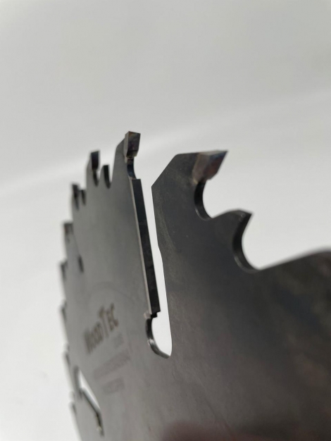 Пила дисковая Ø300 х 50 х 3,5/2,2 Z = (24 + 24) + 4 WoodTec